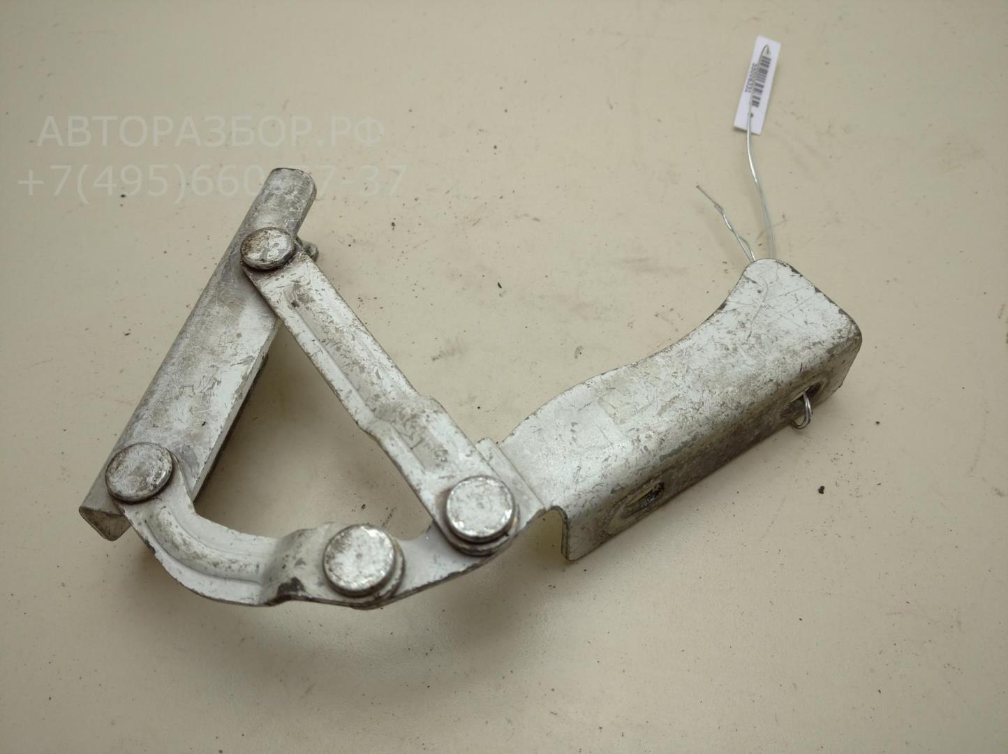 Петля капота левая