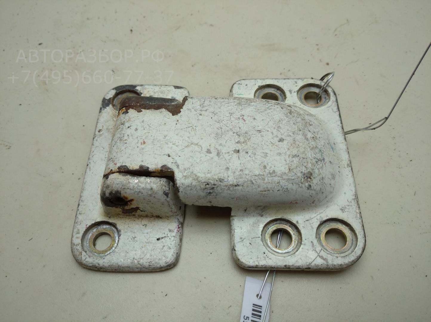 Петля двери