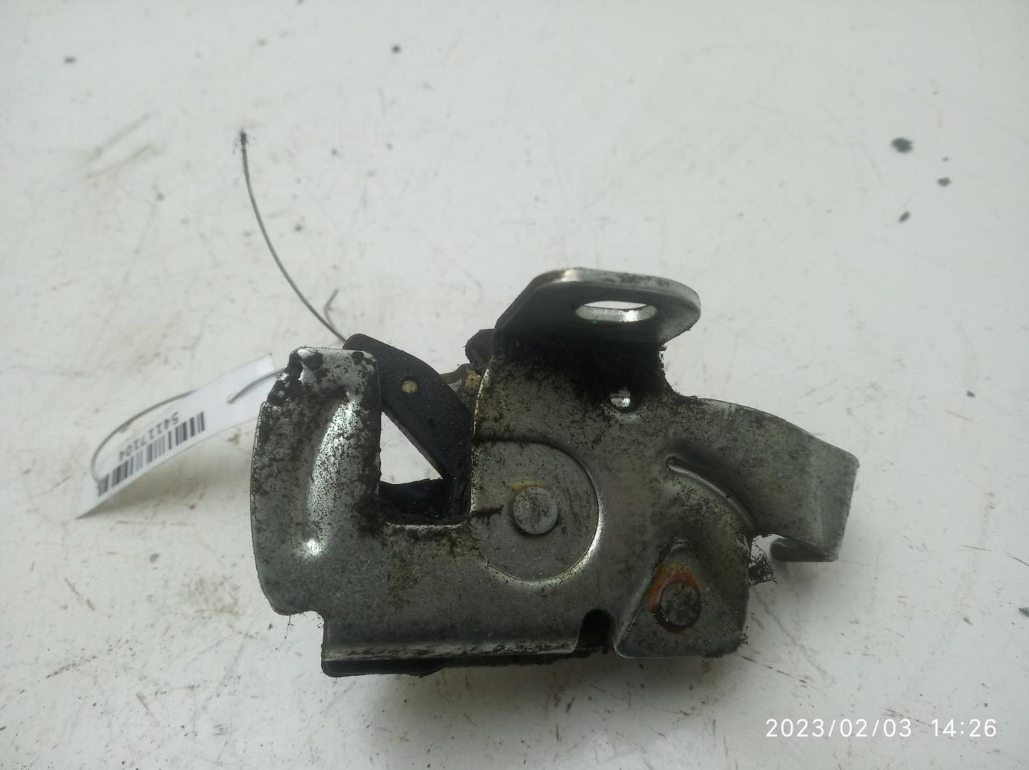 Замок двери задней левой