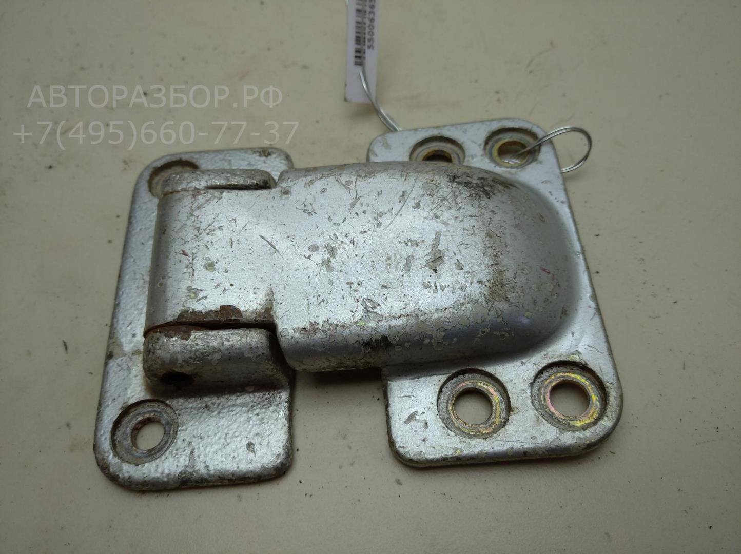 Петля двери