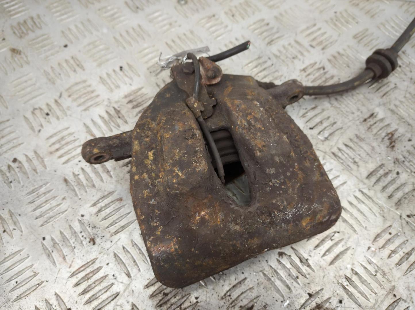 Суппорт передний левый