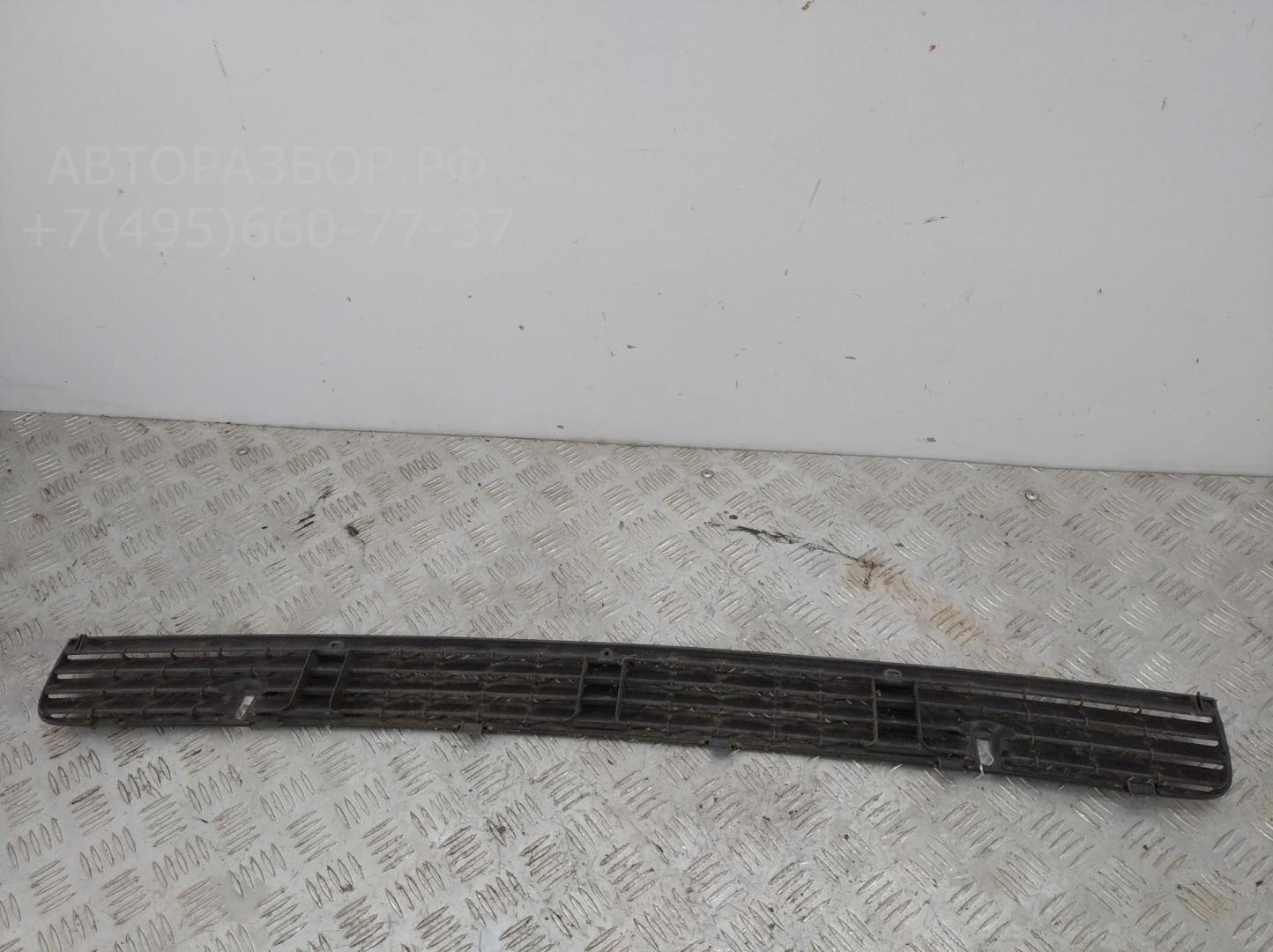 Решетка в капот