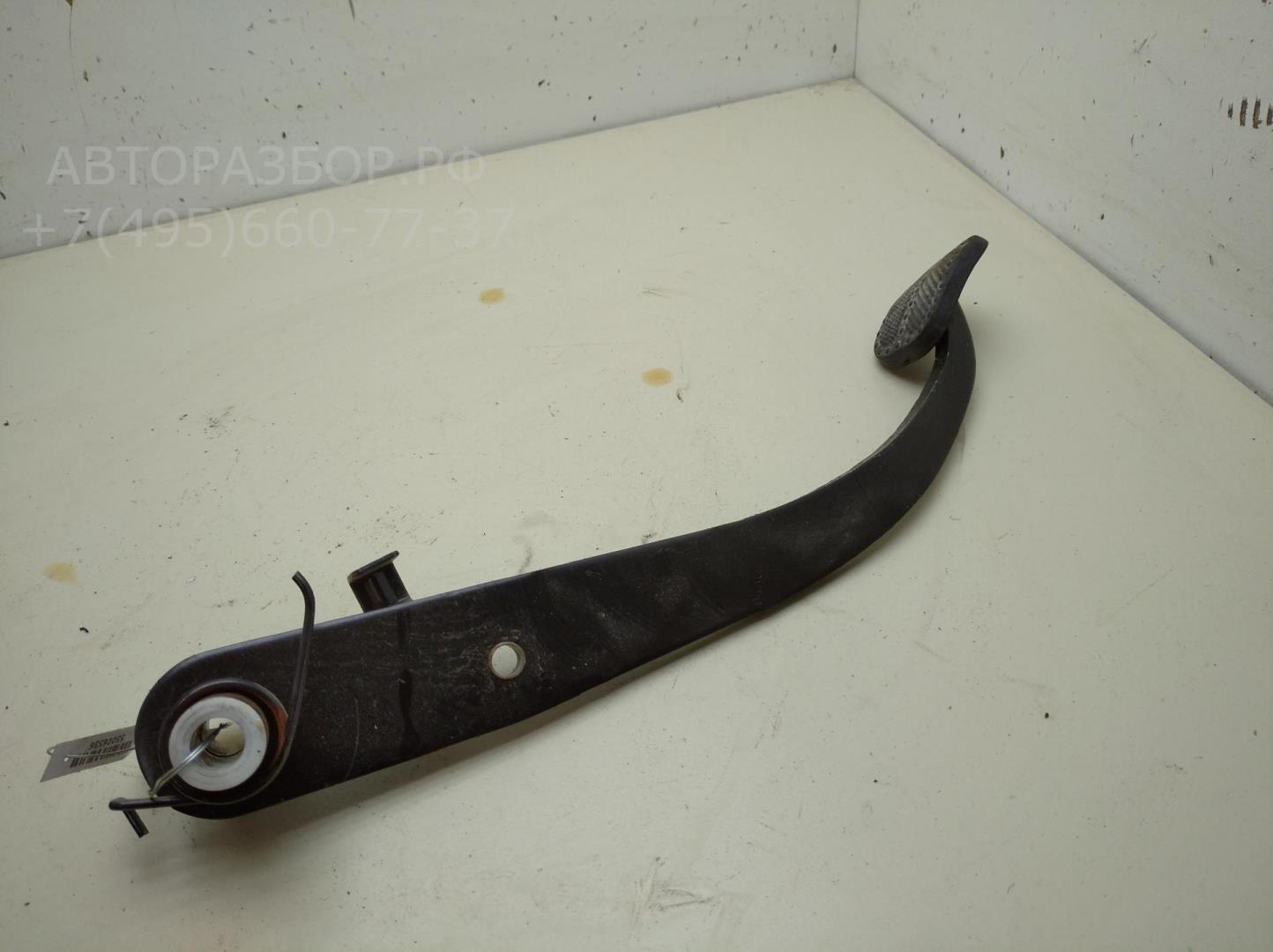 Педаль тормоза