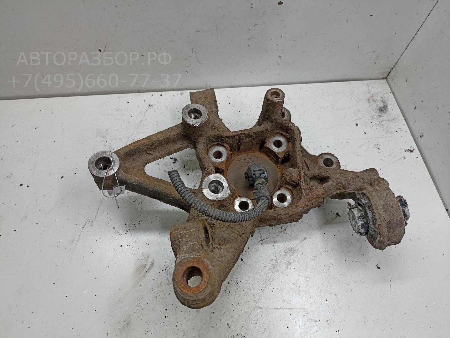 Кулак поворотный задний правый