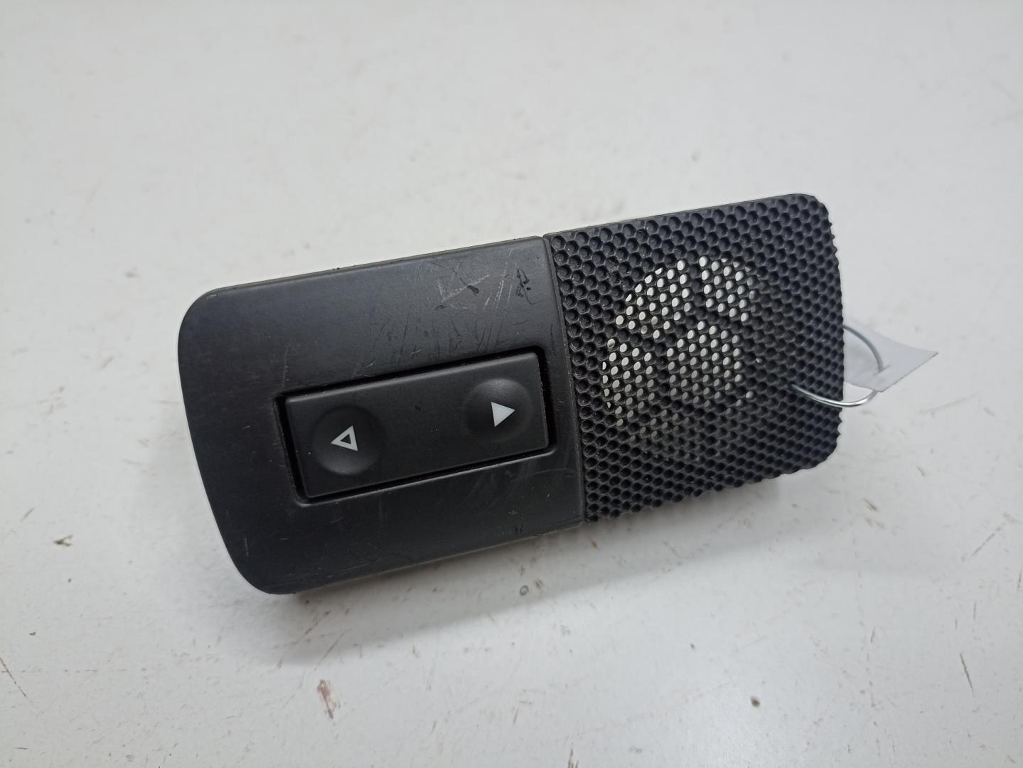 Кнопка стеклоподъемника