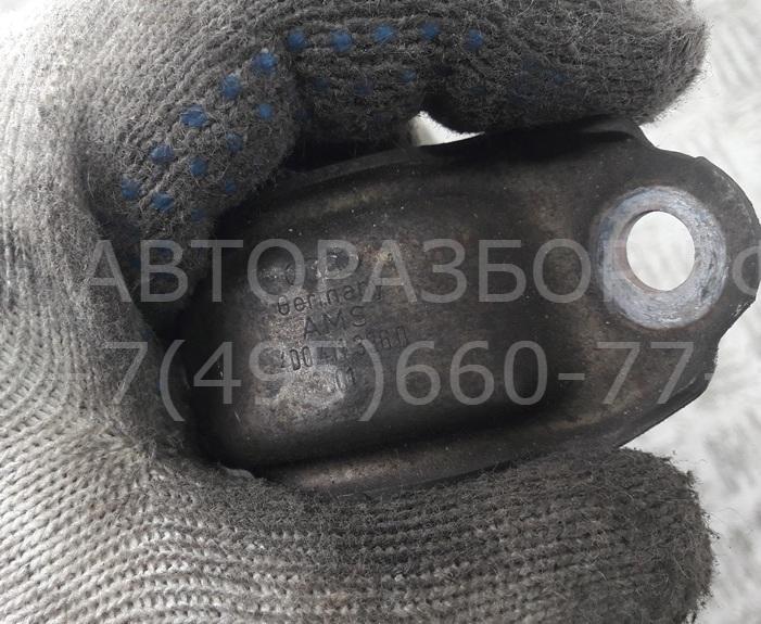 Кронштейн (п.п.к.)