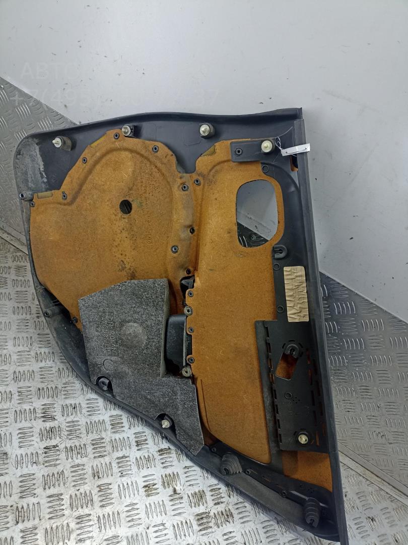 Обшивка двери задней левой