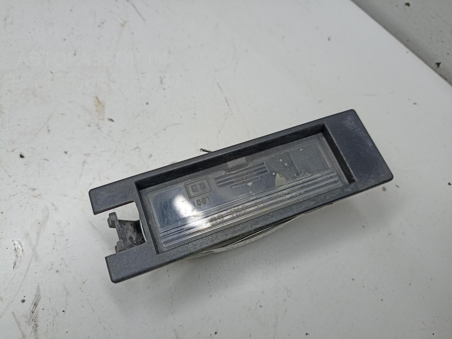 Фонарь подсветки номера