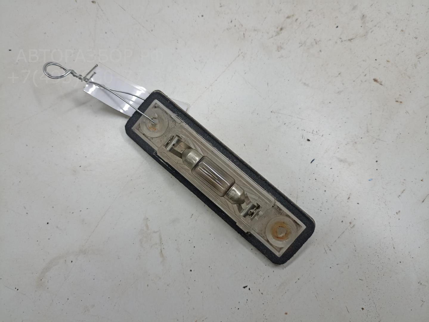 Фонарь подсветки номера