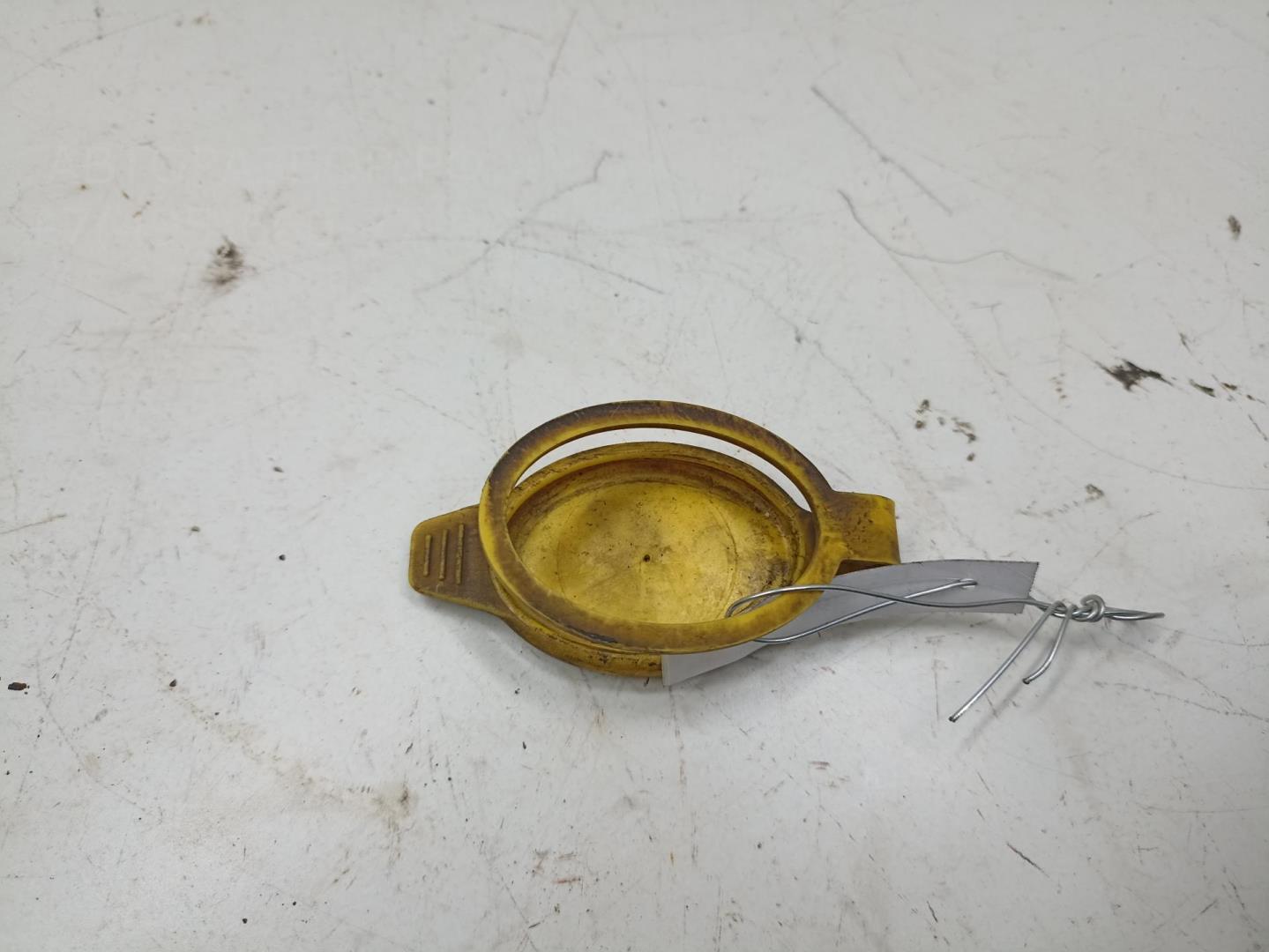 Крышка бачка омывателя