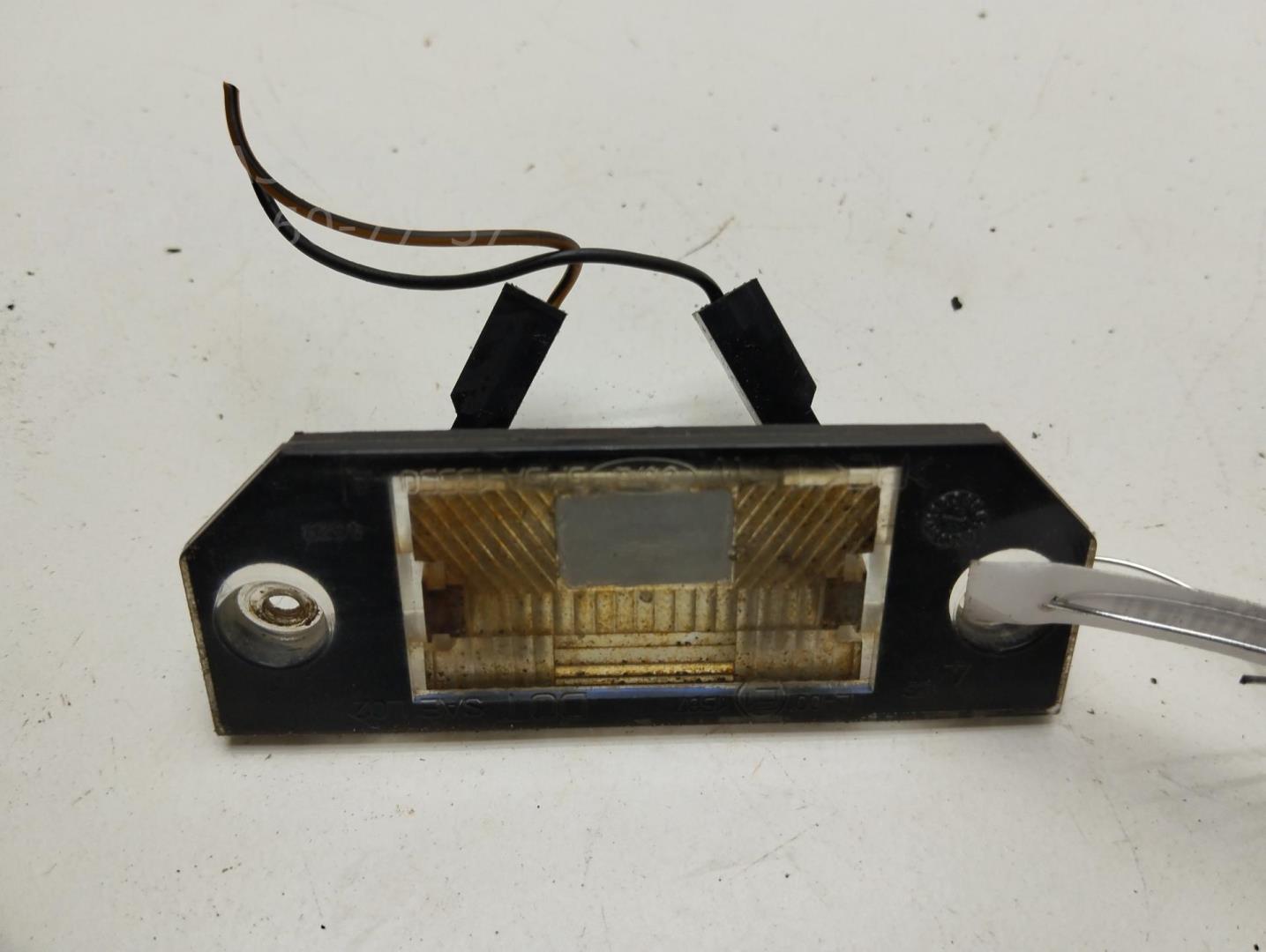 Фонарь подсветки номера