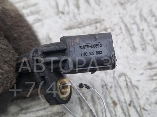 Датчик ABS передний