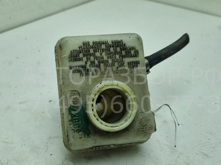 Бачок главного тормозного цилиндра