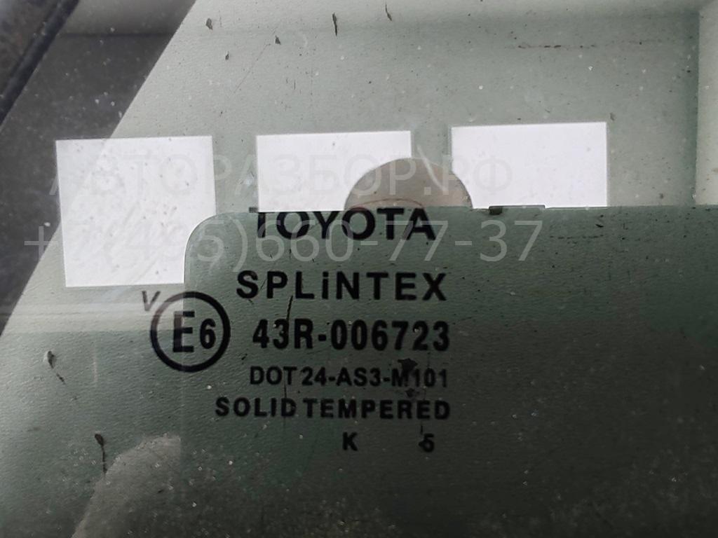 Стекло двери задней правой (форточка)