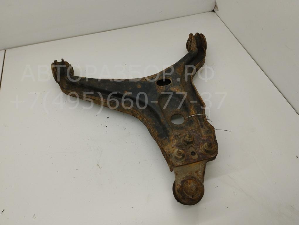 Рычаг передний левый