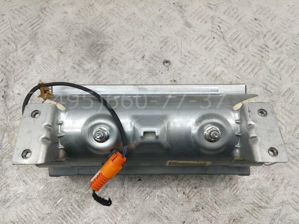 Подушка безопасности пассажирская (в торпедо)