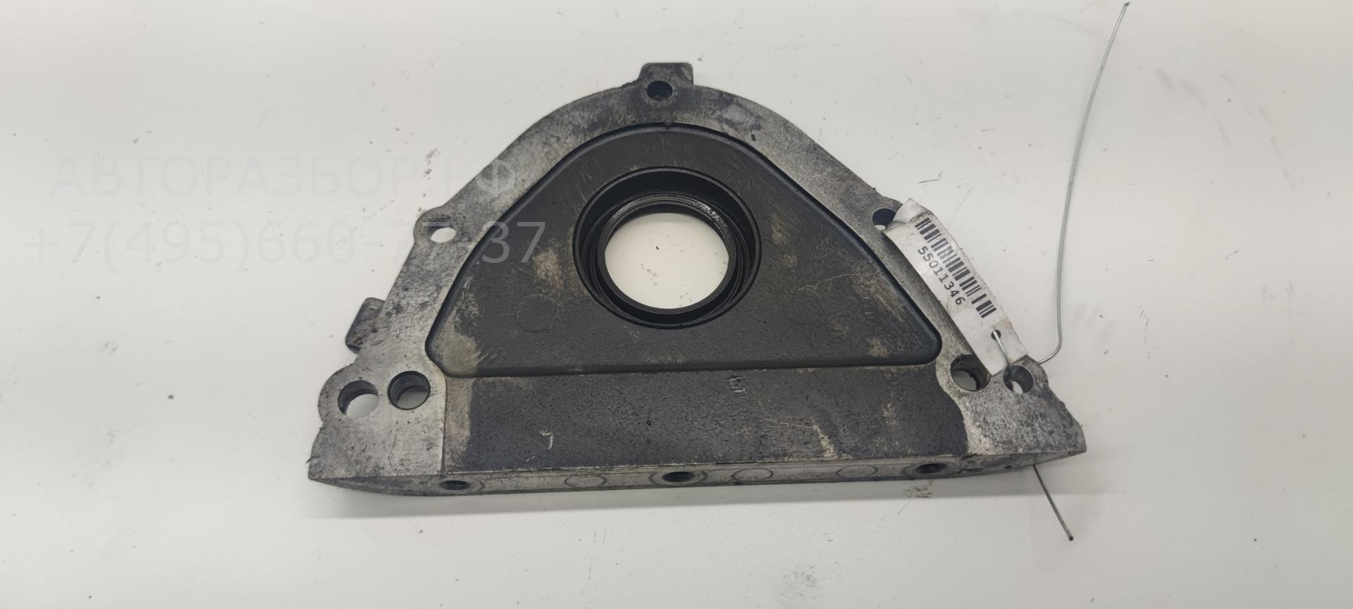 Крышка двигателя