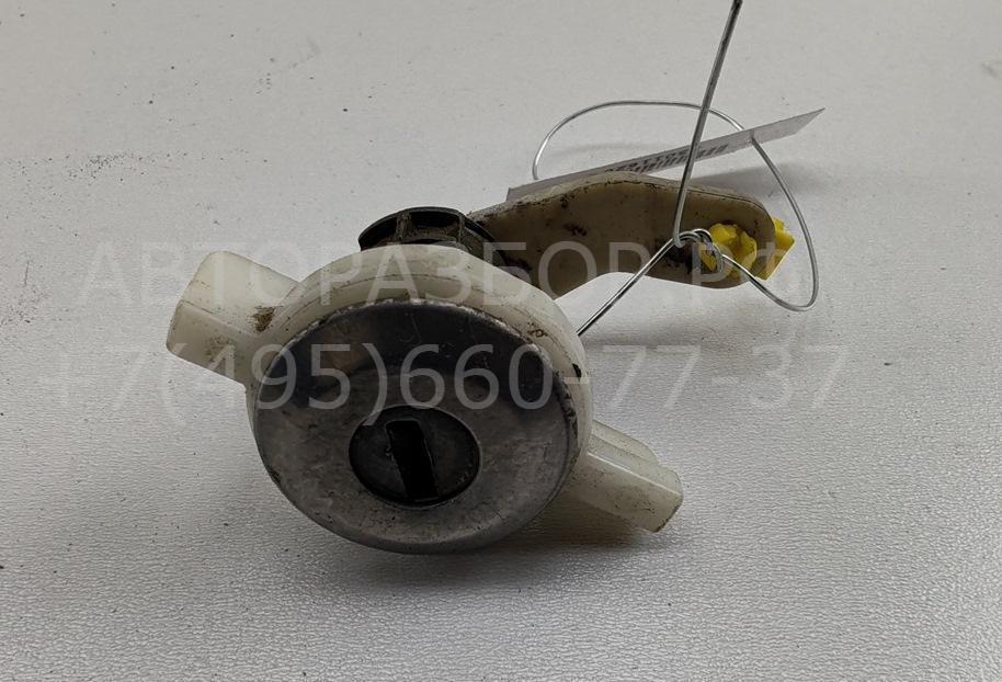 Вставка замка двери