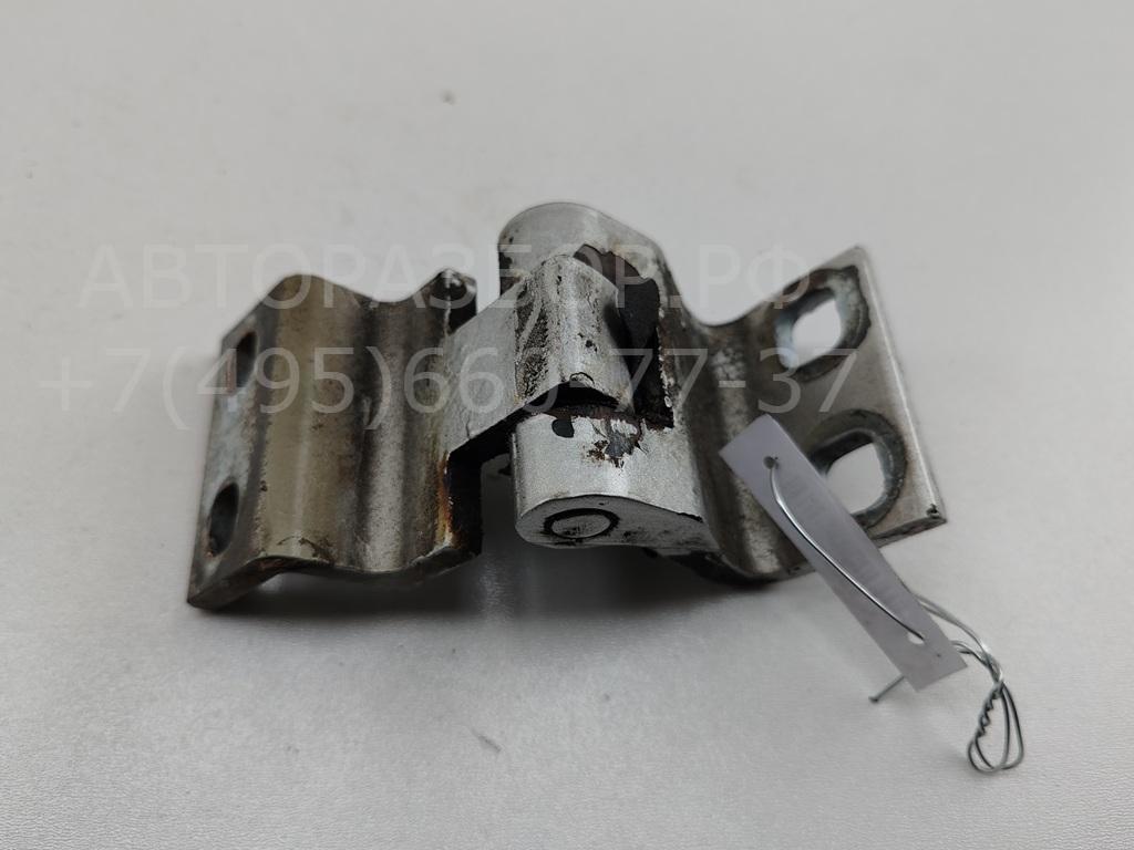 Петля двери