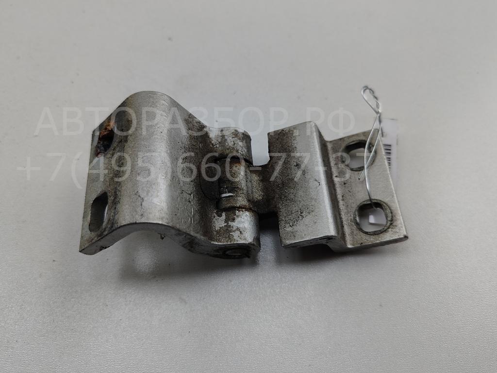 Петля двери