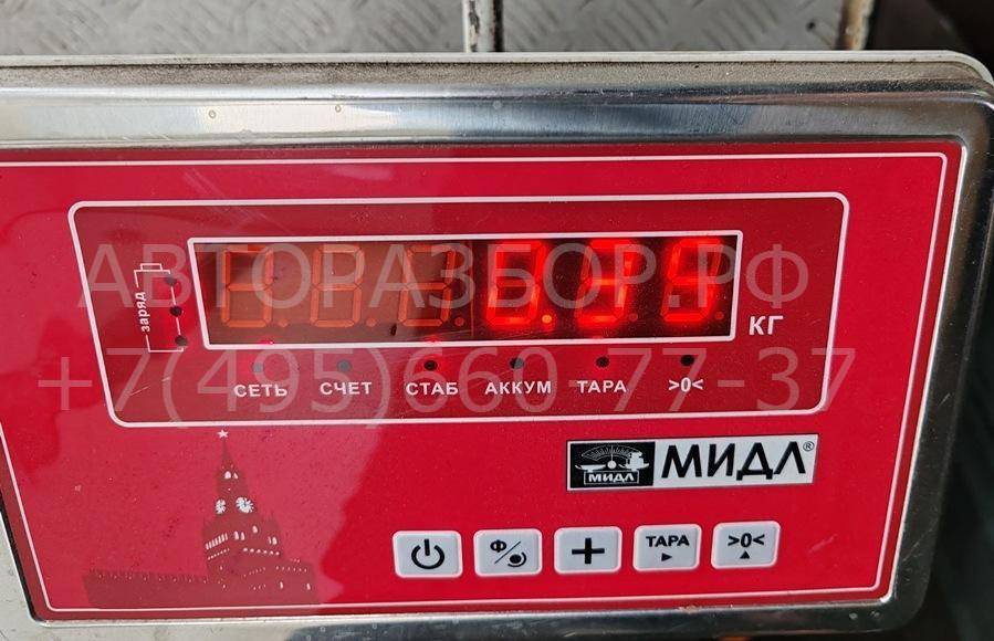 Молдинг двери передней левой