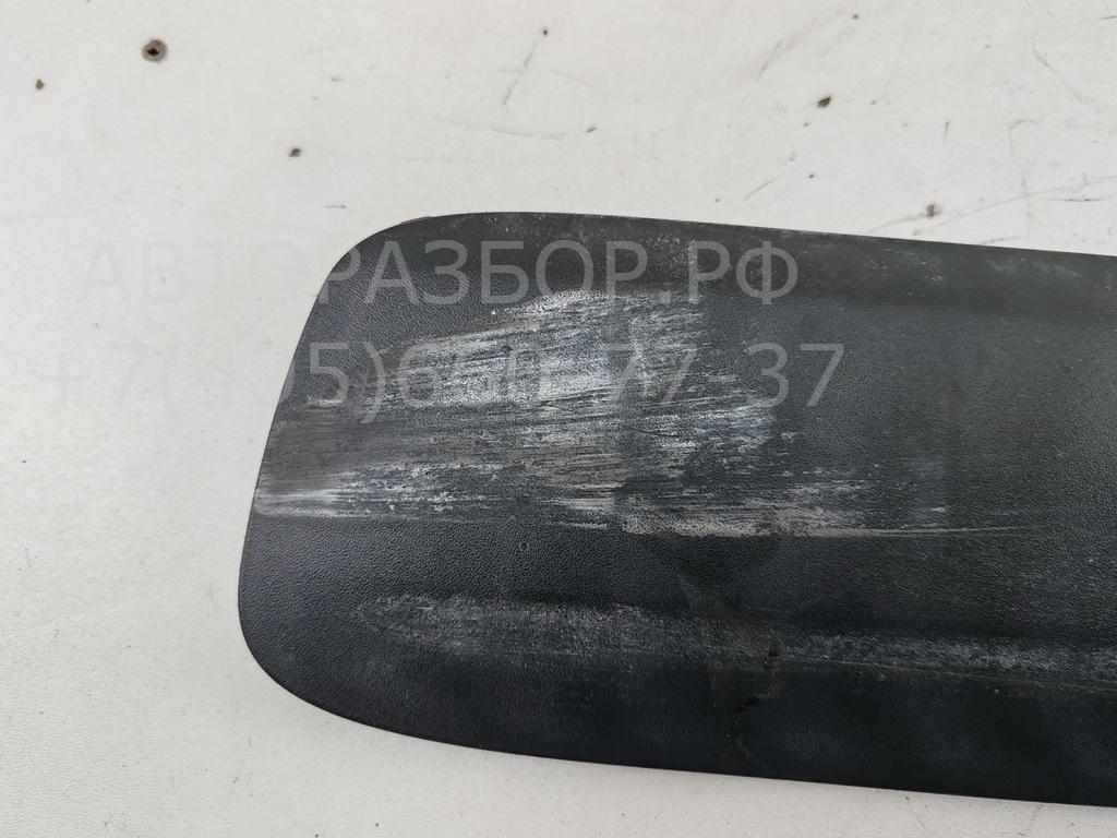 Накладка двери передней правой