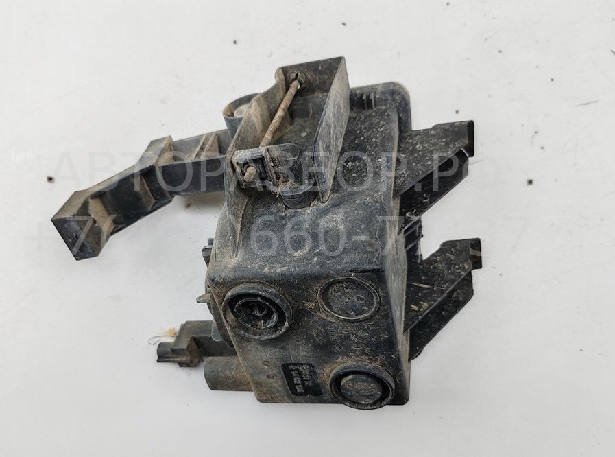 Фара противотуманная правая