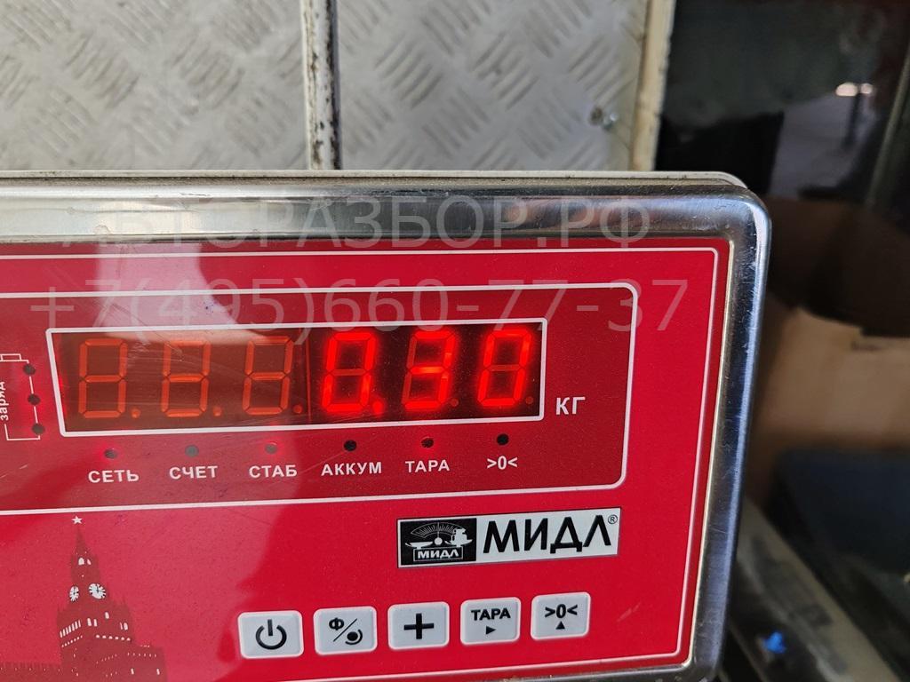 Молдинг двери передней левой