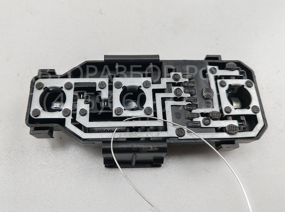 Плата заднего фонаря левого