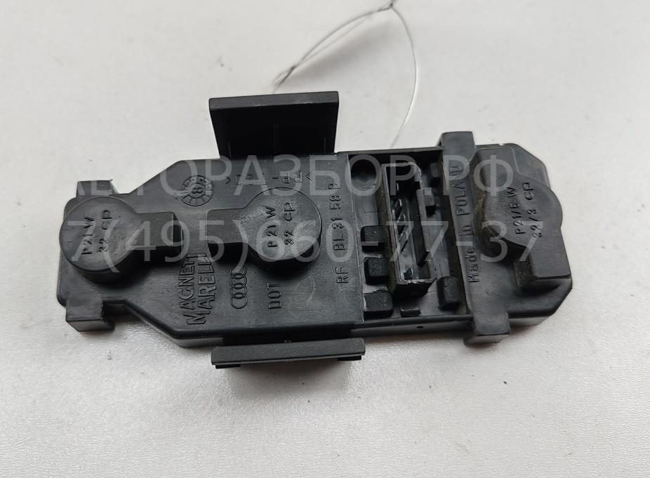 Плата заднего фонаря левого