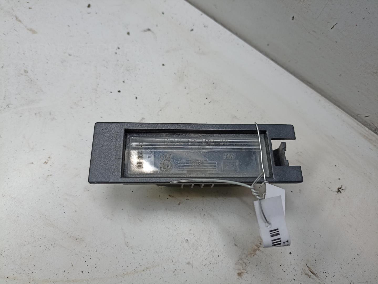 Фонарь подсветки номера