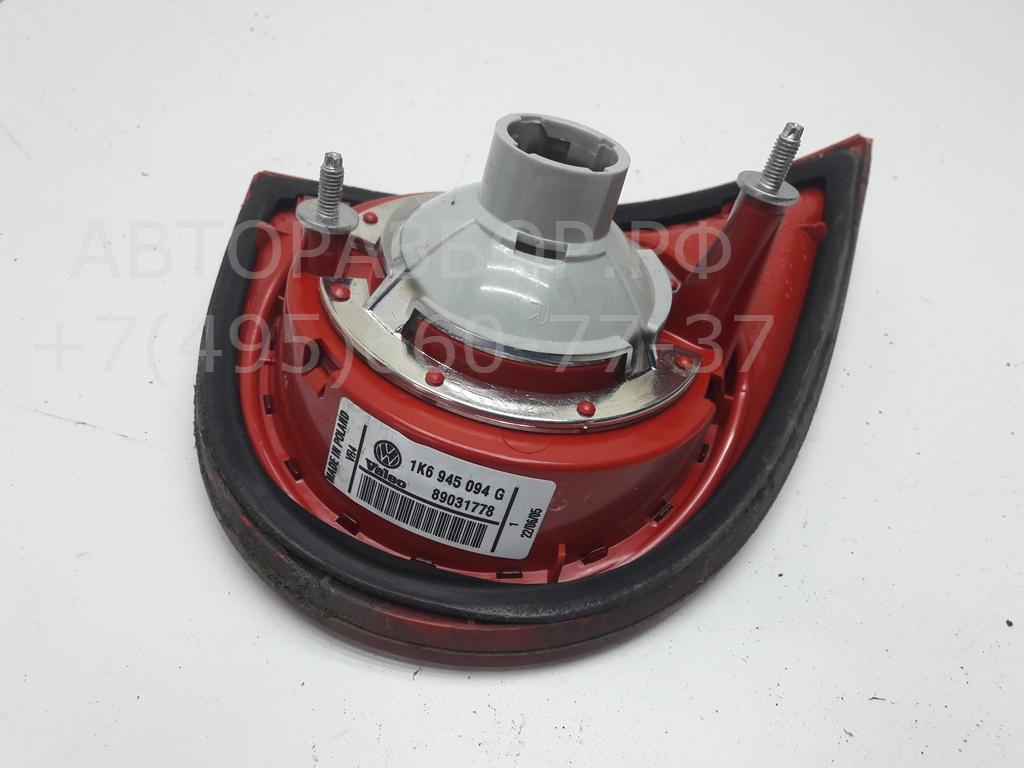 Фонарь задний внутренний правый