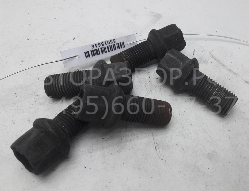 Болт колесный