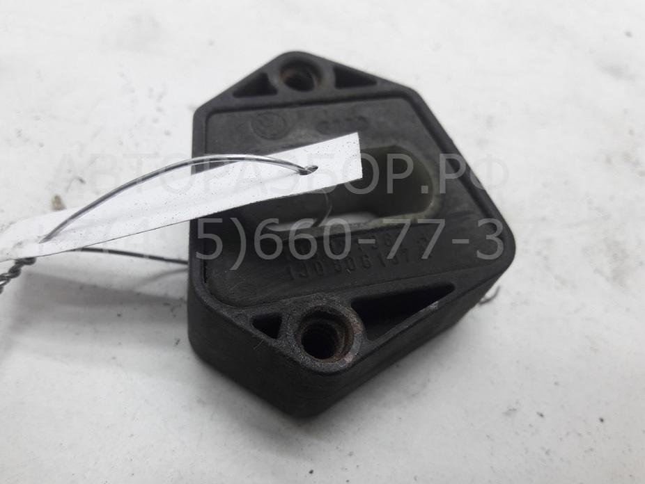 Кронштейн радиатора