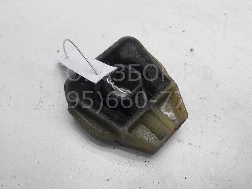 Кронштейн радиатора