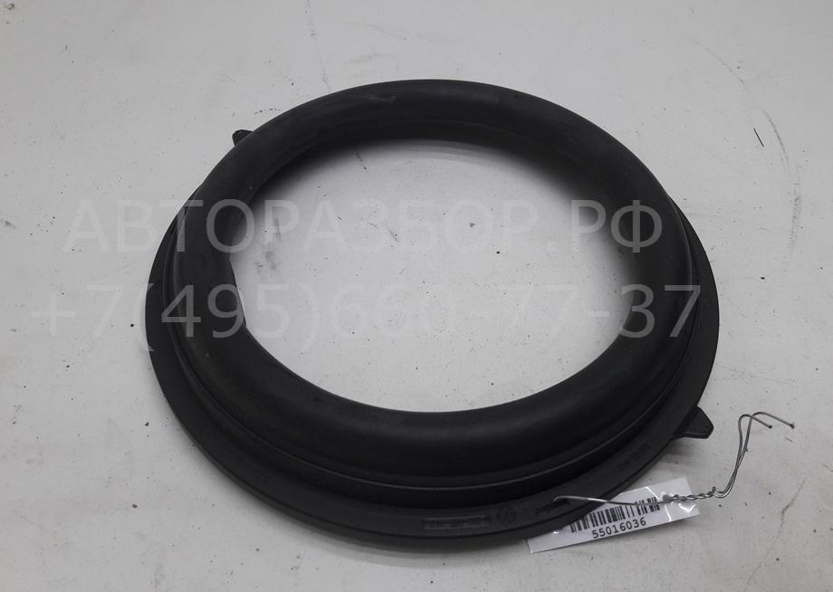 Накладка двери передней левой