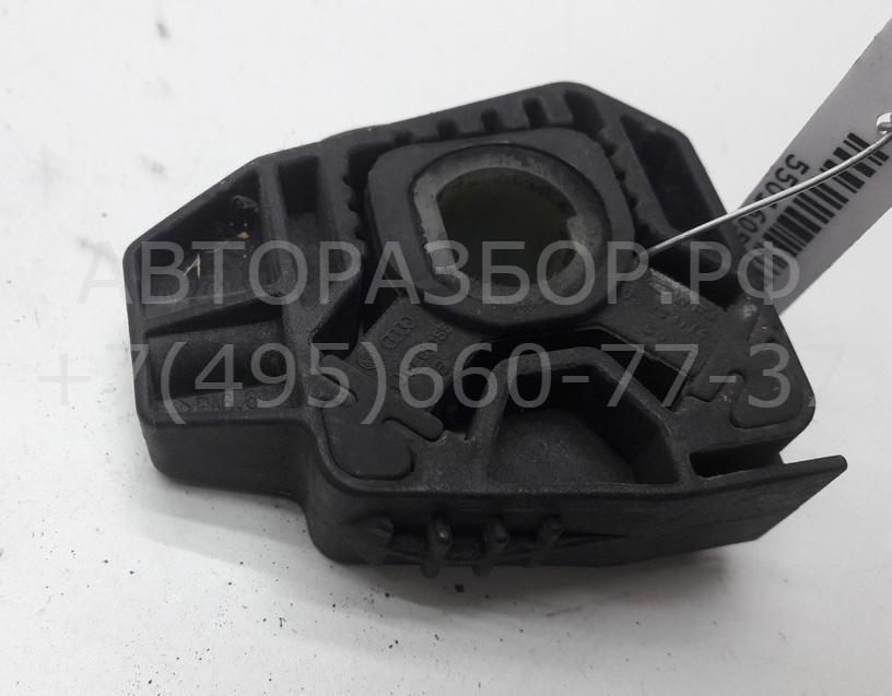 Кронштейн радиатора