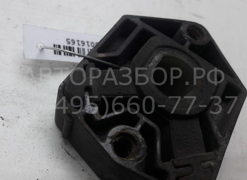 Кронштейн радиатора