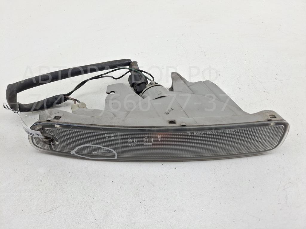 Фара противотуманная левая