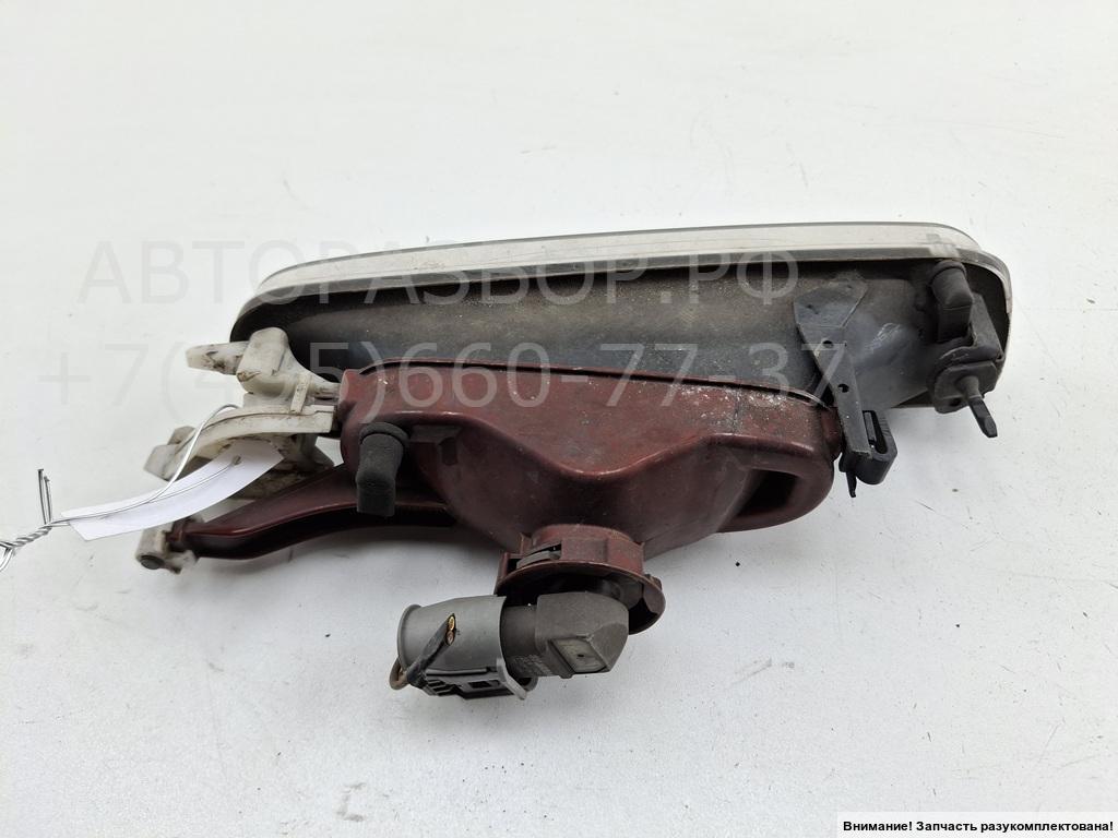 Фара противотуманная левая