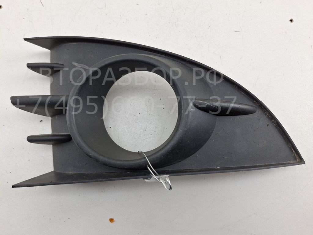 Рамка противотуманной фары правой