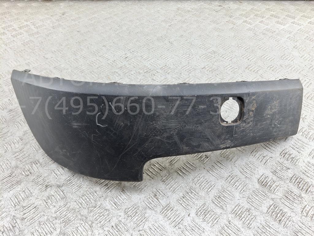 Молдинг переднего бампера правый