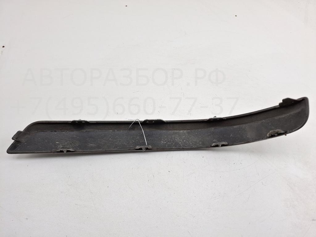 Молдинг переднего бампера левый