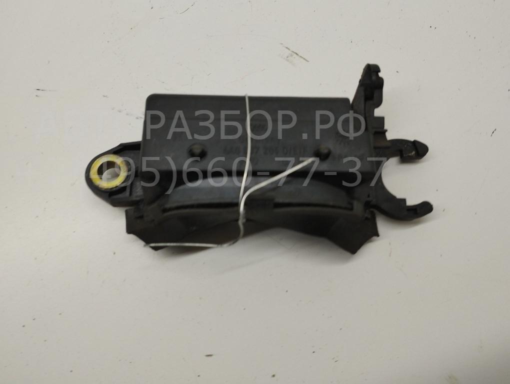 Ручка двери передней наружная правая