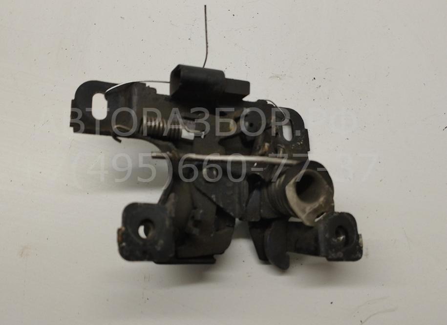 Замок капота