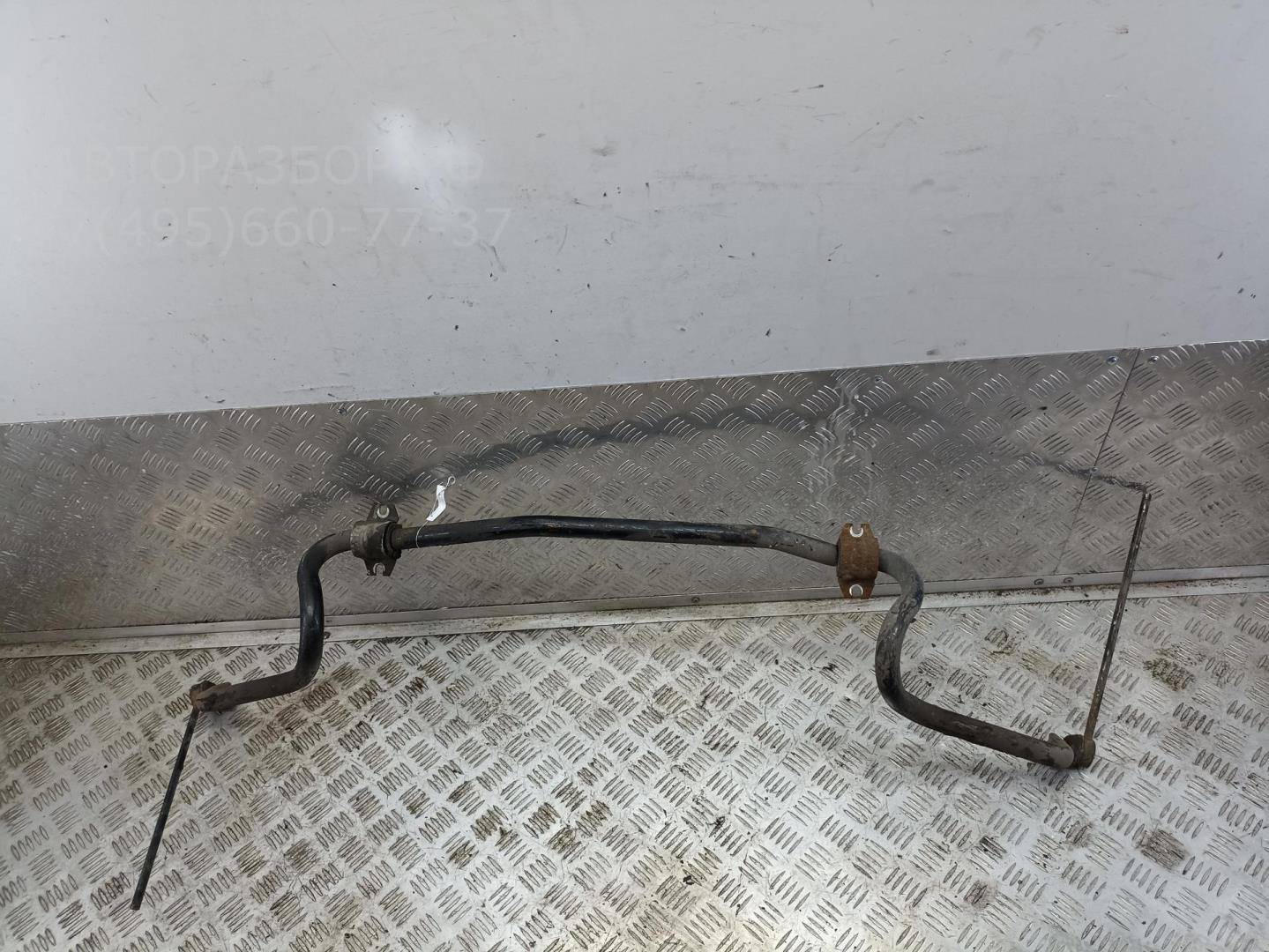 Стабилизатор передний