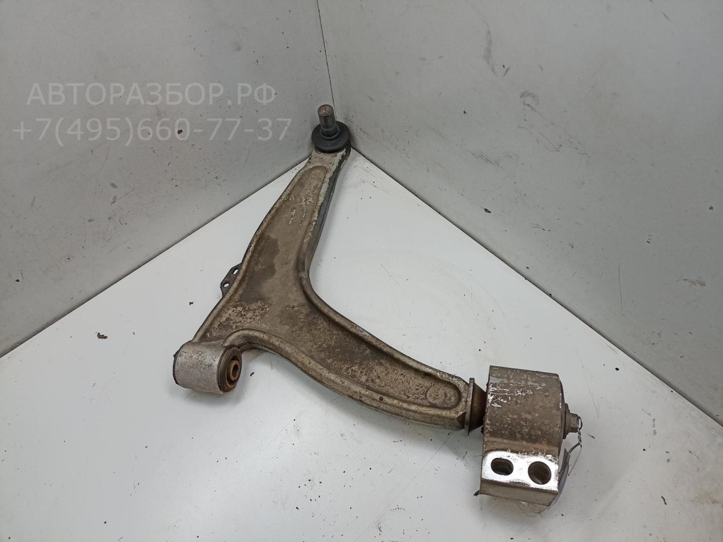 Рычаг передний правый