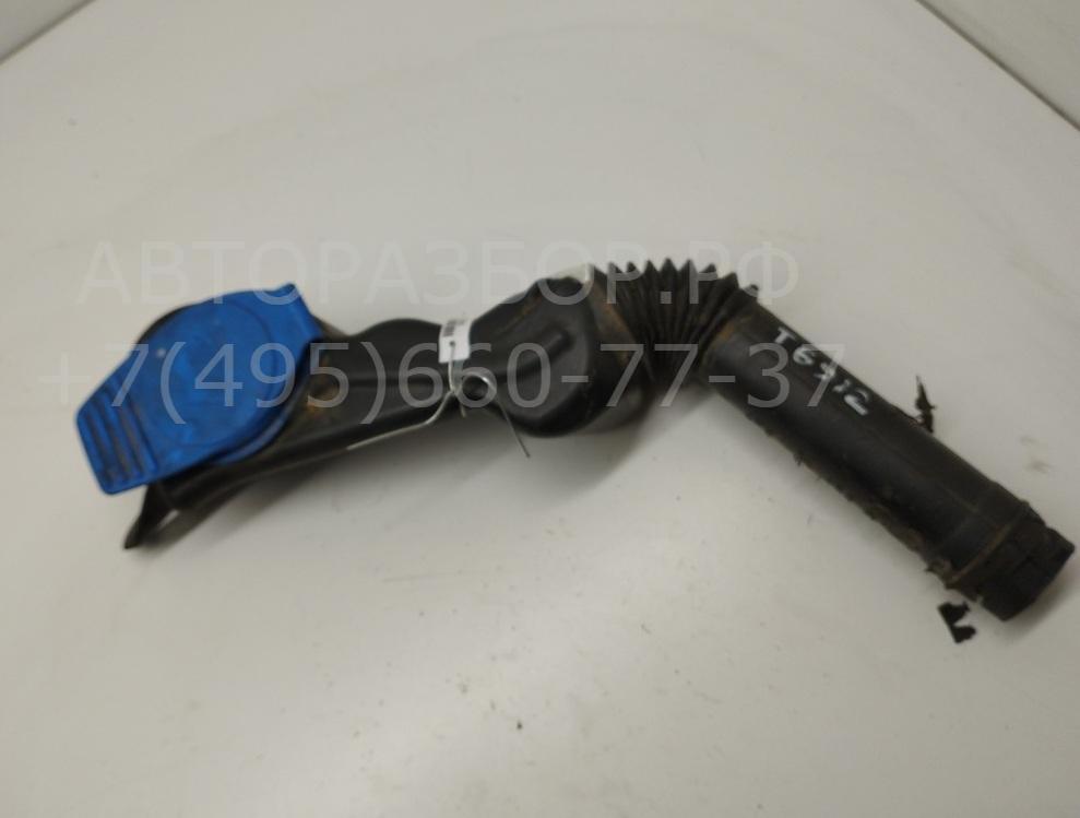 Горловина бачка омывателя