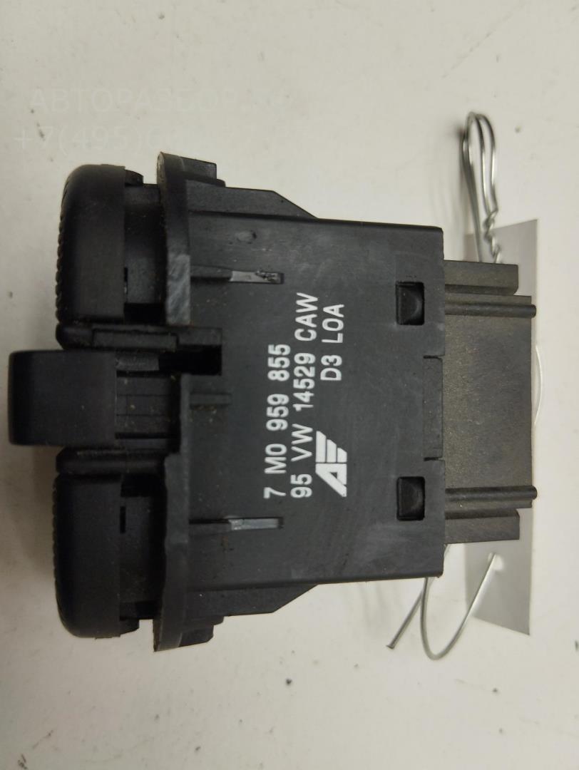 Кнопка стеклоподъемника