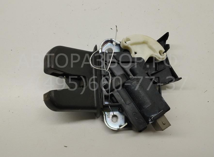 Замок багажника